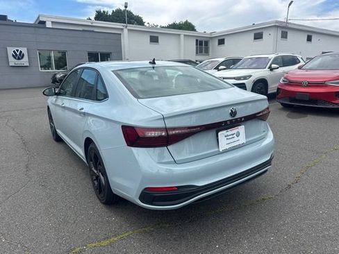 Used 2025 Volkswagen Jetta SE w/ Black Wheel Package FWD image 5
