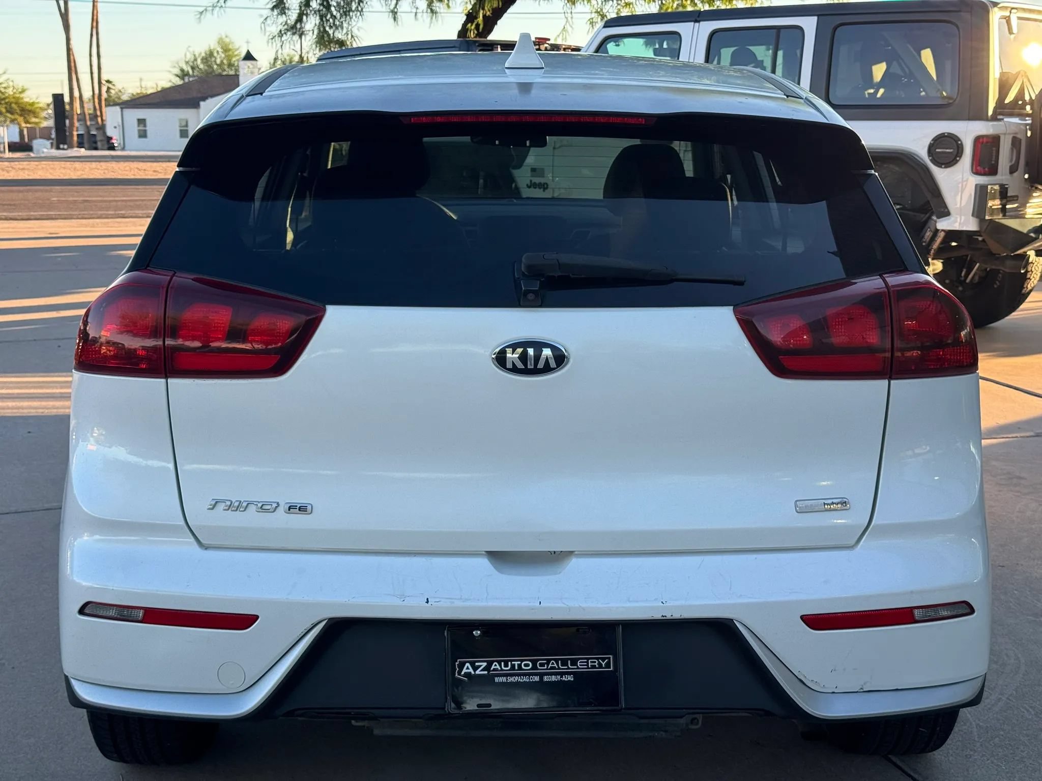 Used 2018 Kia Niro FE FWD image 6