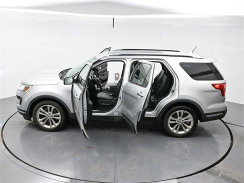 Used 2018 Ford Explorer Limited w/ Equipment Group 301A image 43