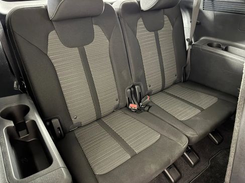 Used 2023 Kia Sorento LX AWD/4WD image 36