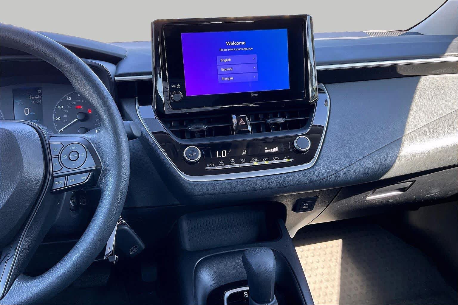 Used 2024 Toyota Corolla LE FWD image 6