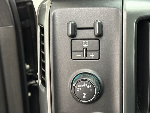 Used 2017 Chevrolet Silverado 1500 LT w/ All Star Edition AWD/4WD image 34