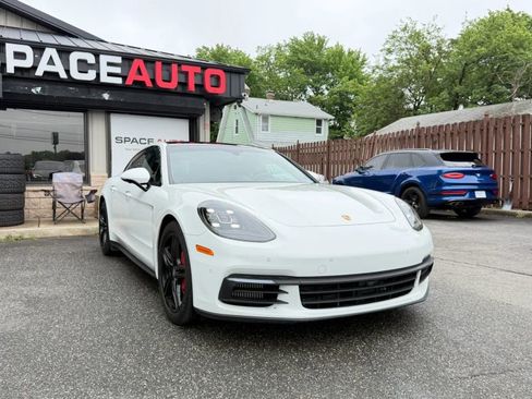 Used 2018 Porsche Panamera 4S w/ Premium Package AWD/4WD image 4