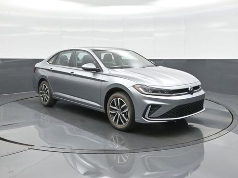 New 2026 Volkswagen Jetta SE FWD image 1