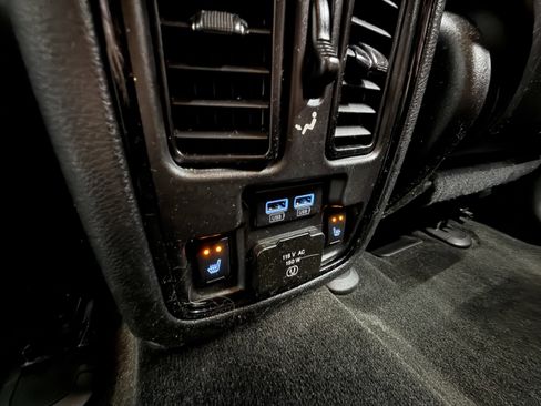 Used 2022 Dodge Durango R/T w/ Tow 'N Go Group image 24