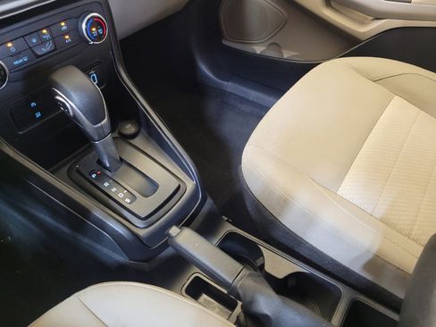 Used 2020 Ford EcoSport S image 26