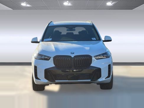 New 2026 BMW X5 xDrive40i w/ M Sport Package image 5