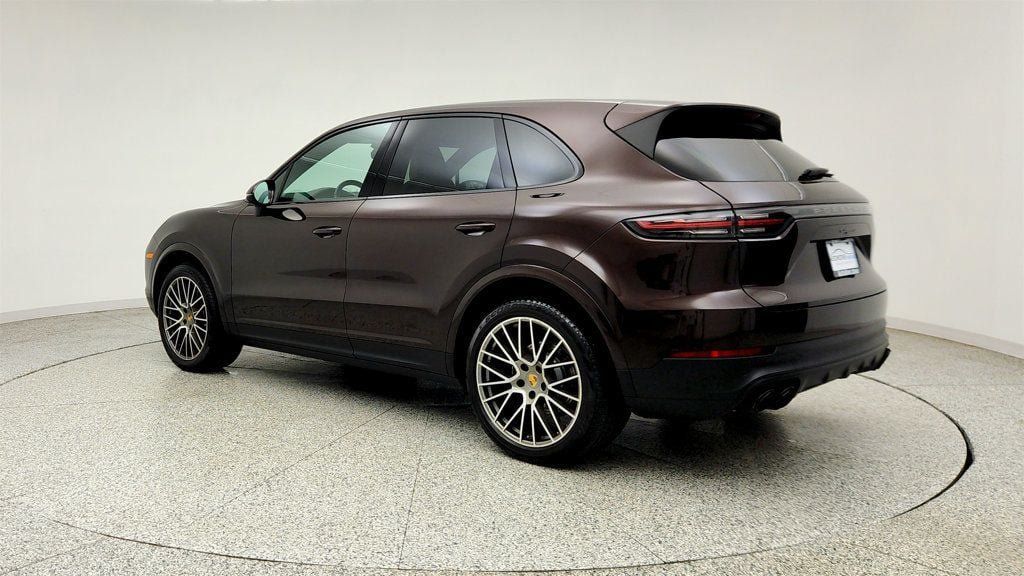 Used 2022 Porsche Cayenne Platinum Edition AWD/4WD image 7