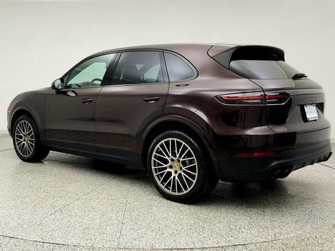 Used 2022 Porsche Cayenne Platinum Edition AWD/4WD image 7