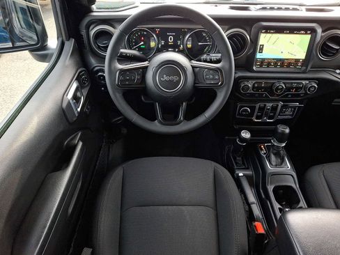 Used 2023 Jeep Wrangler Unlimited w/ Cold Weather Group AWD/4WD image 11