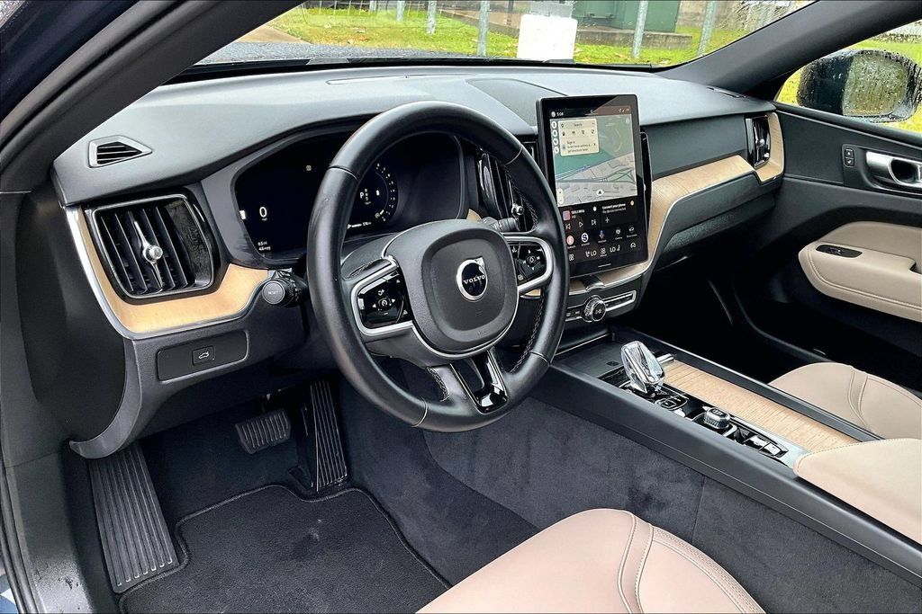 Certified 2026 Volvo XC60 B5 Plus AWD/4WD image 17