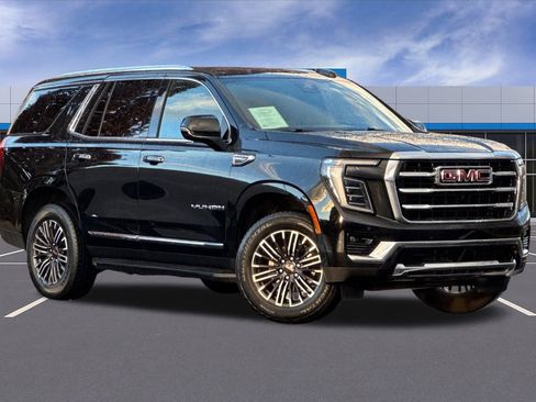 Certified 2025 GMC Yukon Elevation w/ LPO, Floor Liner Package image 2