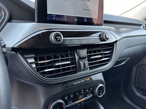 Used 2025 Ford Escape Active image 31