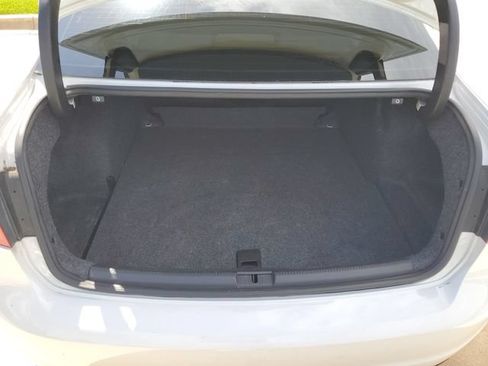 Used 2014 Volkswagen Passat 1.8T SE FWD image 34