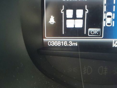 Used 2024 Ford Edge Titanium image 28