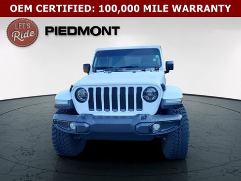 Used 2022 Jeep Wrangler Unlimited Sahara AWD/4WD image 2