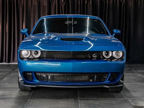 Used 2023 Dodge Challenger SXT w/ Blacktop Package RWD image 6