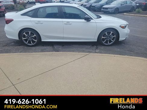 New 2026 Honda Civic Sport Touring image 4