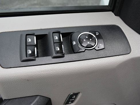 Used 2019 Ford F250 XL w/ Power Equipment Group AWD/4WD image 39
