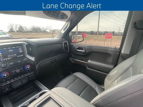 Used 2021 Chevrolet Silverado 1500 LT Trail Boss w/ Convenience Package II image 16