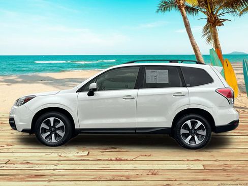 Used 2018 Subaru Forester 2.5i Limited AWD/4WD image 3