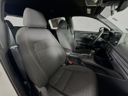 Certified 2025 Honda HR-V Sport image 34