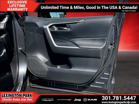 Used 2021 Toyota RAV4 XLE w/ Convenience Package AWD/4WD image 27