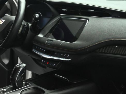 Used 2019 Cadillac XT4 Sport w/ Cold Weather Package FWD image 57