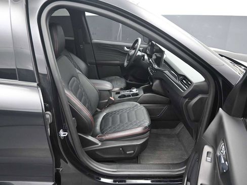 Used 2023 Ford Escape ST-Line Elite w/ Premium Technology Package AWD/4WD image 12