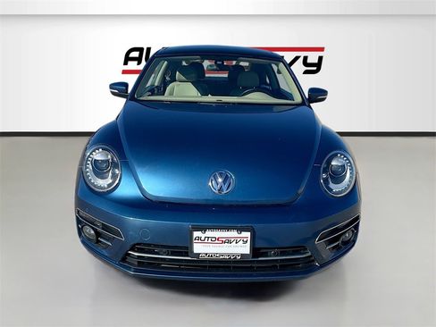 Used 2019 Volkswagen Beetle 2.0T SE w/ SE Premium Package image 2
