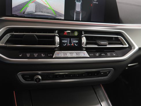 Used 2019 BMW X5 xDrive40i w/ Convenience Package image 25