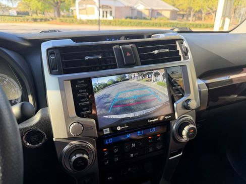 Used 2021 Toyota 4Runner Limited image 18