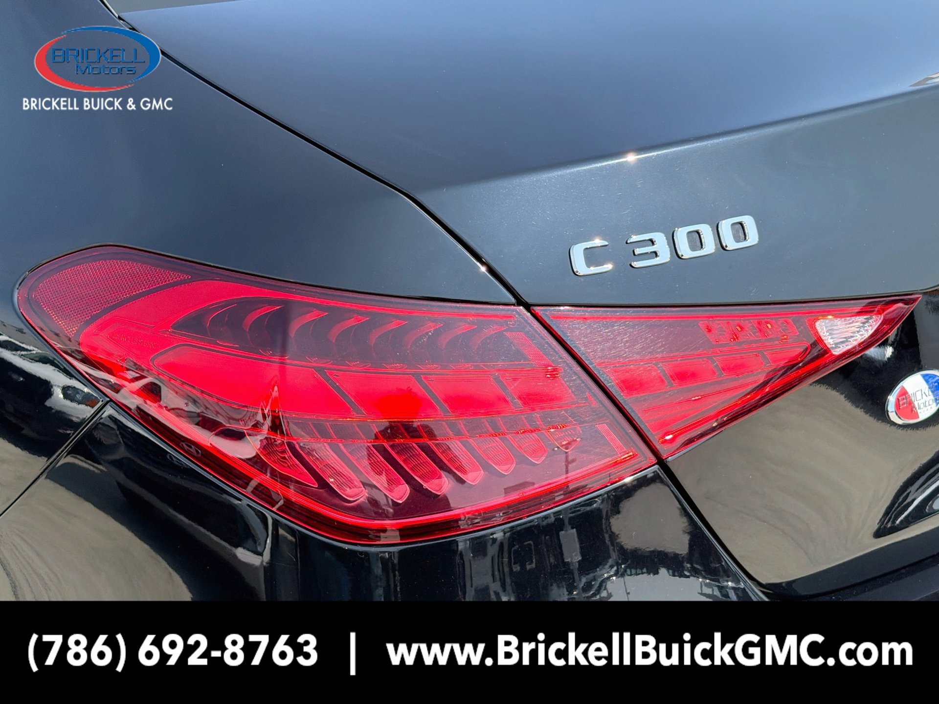 Used 2025 Mercedes-Benz C 300 Sedan image 11