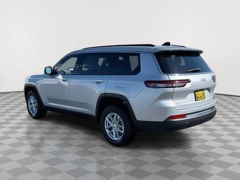 New 2025 Jeep Grand Cherokee L Laredo w/ Luxury Tech Group I AWD/4WD image 3