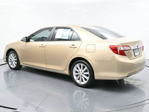 Used 2012 Toyota Camry XLE image 5