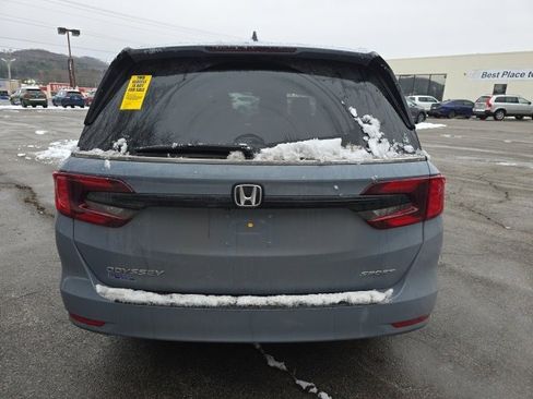 Used 2024 Honda Odyssey Sport image 6