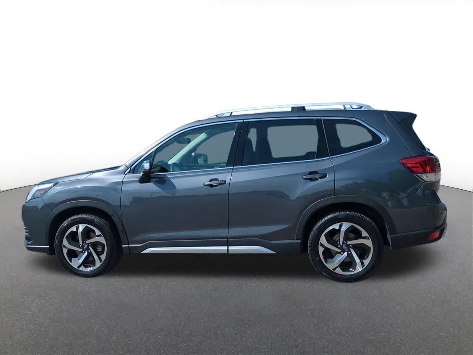 Used 2023 Subaru Forester Touring w/ Popular Package #2 AWD/4WD image 3