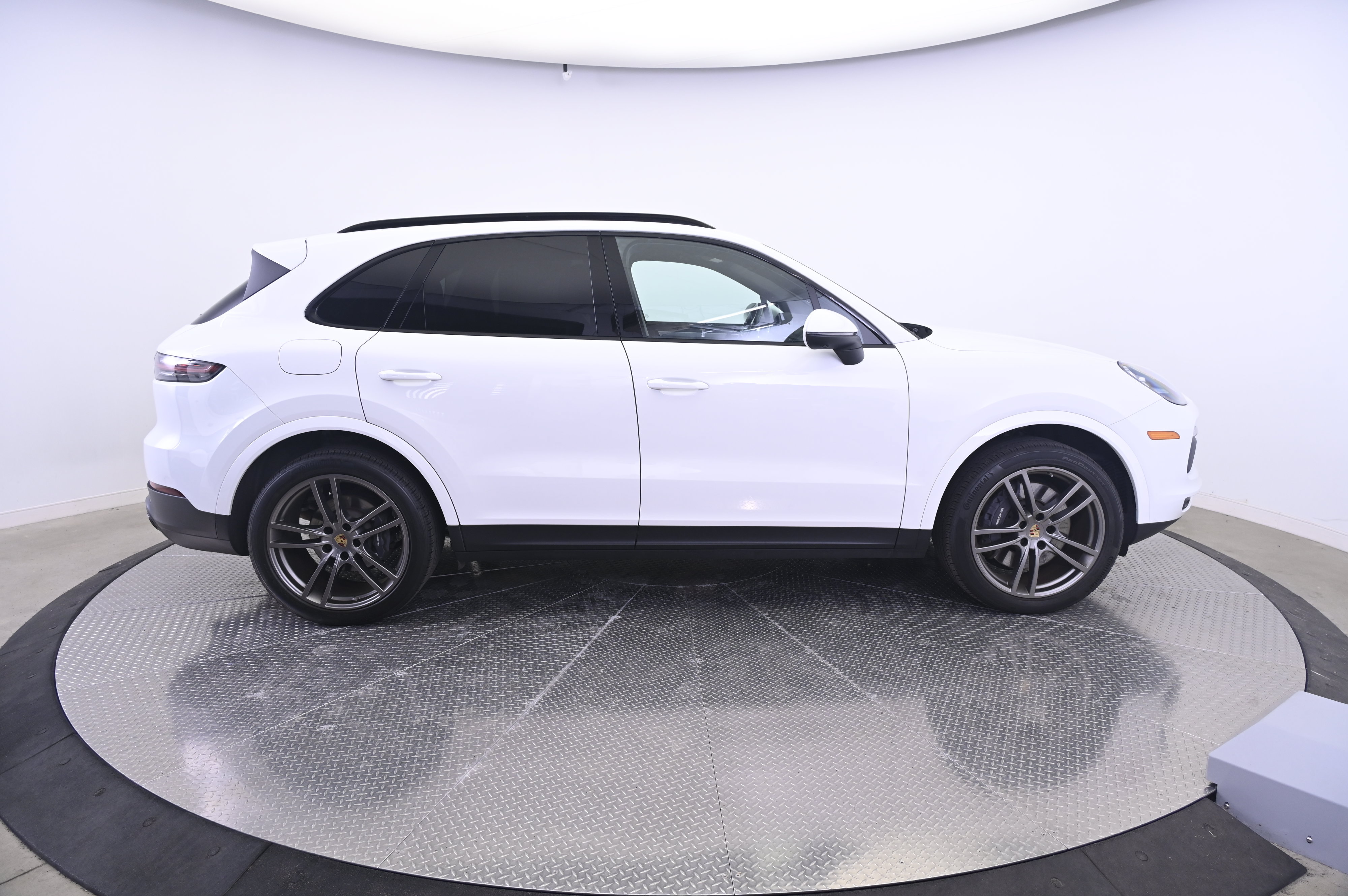 Certified 2022 Porsche Cayenne Platinum Edition AWD/4WD image 8