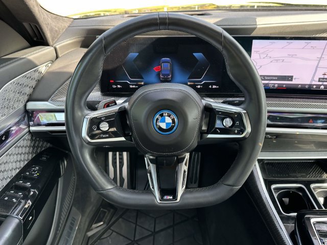 Certified 2023 BMW i7 xDrive60 AWD/4WD image 21