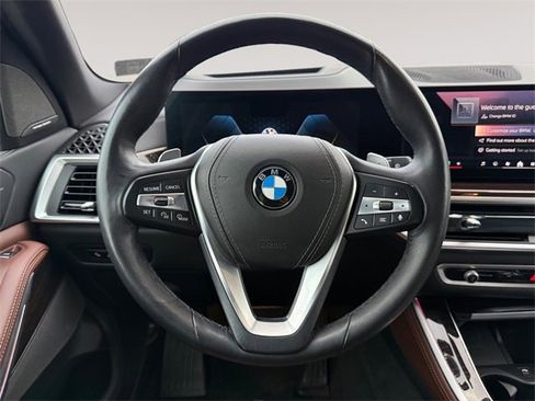 Used 2024 BMW X5 xDrive40i w/ Premium Package image 12