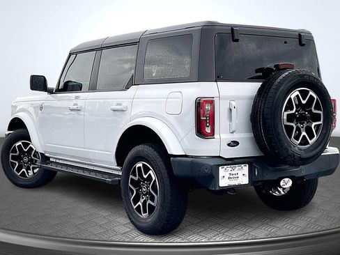 Used 2023 Ford Bronco Outer Banks AWD/4WD image 5