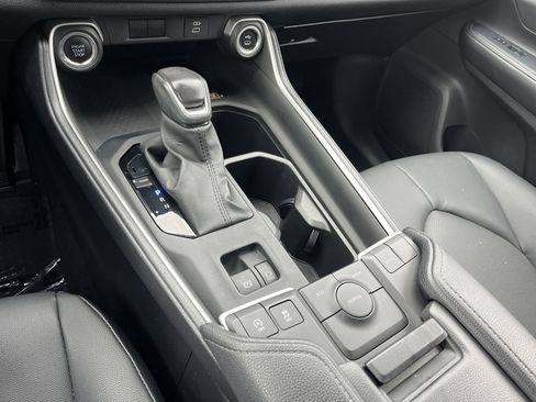 Used 2024 Toyota Grand Highlander XLE image 15