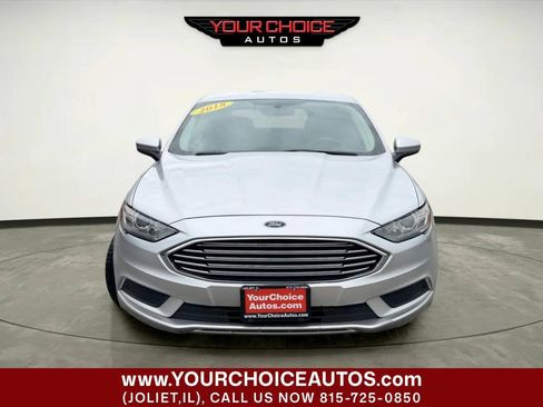 Used 2018 Ford Fusion SE FWD image 9