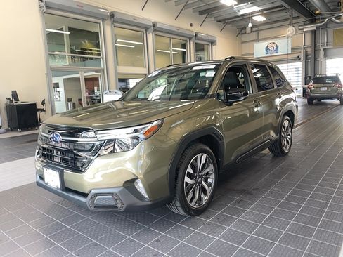 Used 2026 Subaru Forester Touring AWD/4WD image 2