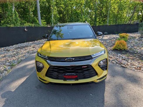Used 2023 Chevrolet TrailBlazer RS w/ Sun and Liftgate Package FWD image 8