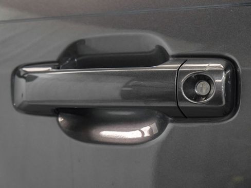 Used 2018 Toyota Tundra Limited AWD/4WD image 37
