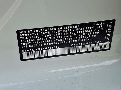 Used 2024 Volkswagen GTI SE image 33