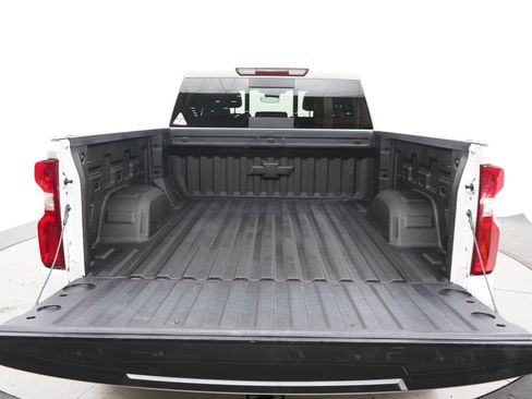 Used 2024 Chevrolet Silverado 1500 RST AWD/4WD image 16