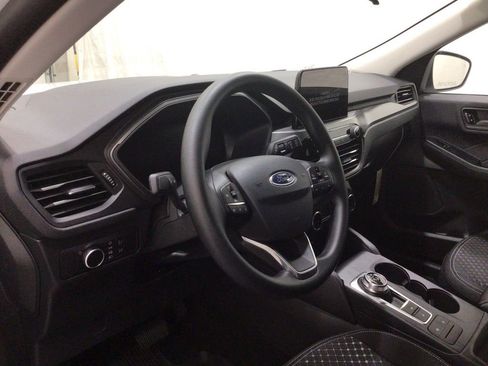 New 2025 Ford Escape Active image 9
