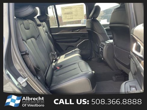 New 2026 Jeep Grand Cherokee Limited AWD/4WD image 14